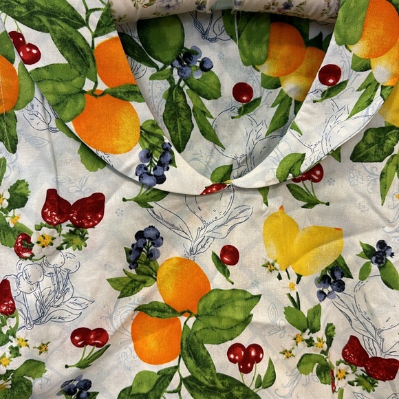 NWT | 🍋FRUIT PRINT TOP (size:XS) - Picture 7 of 14